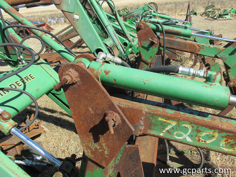 740 LOADER 7FT W/GRAPPLE